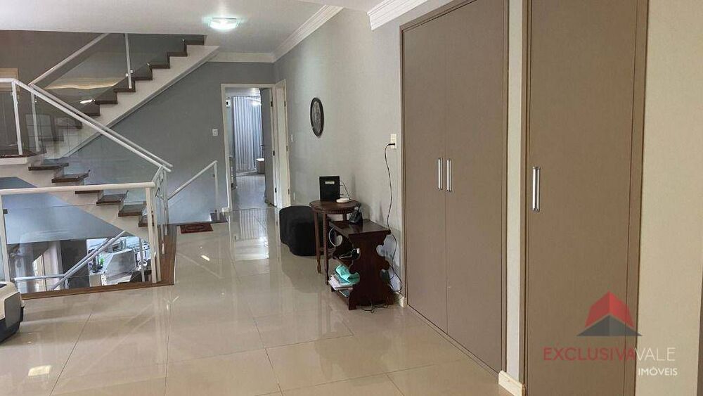 Casa de Condomínio à venda e aluguel com 4 quartos, 528m² - Foto 3