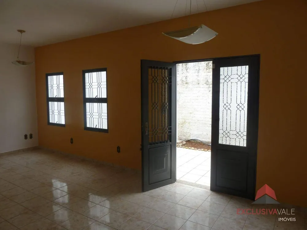 Casa, 4 quartos, 186 m² - Foto 1