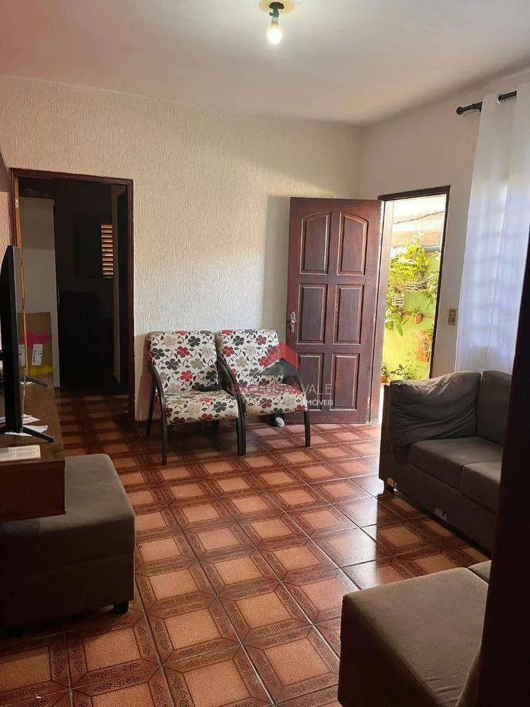 Casa, 5 quartos, 180 m² - Foto 1