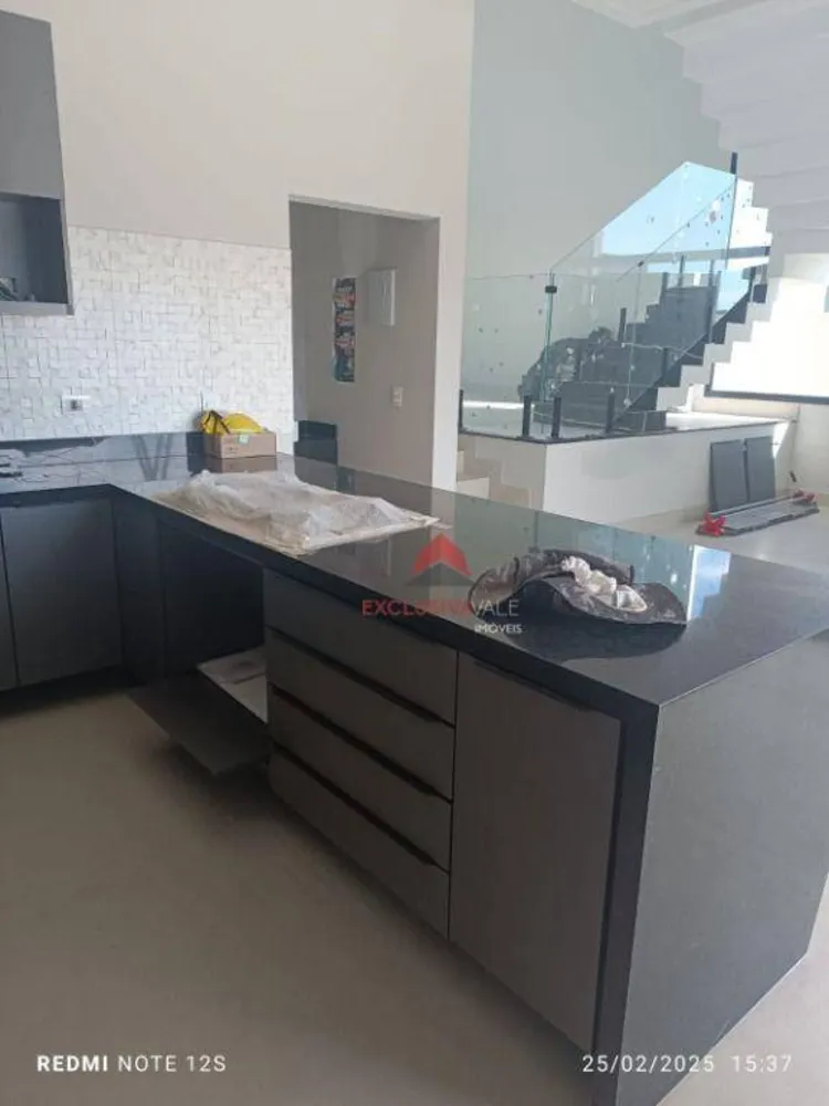 Casa, 3 quartos, 241 m² - Foto 4