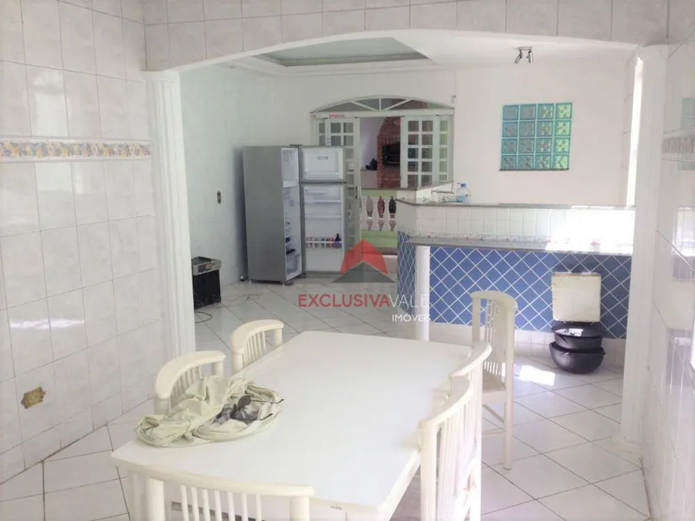 Casa, 4 quartos, 250 m² - Foto 4