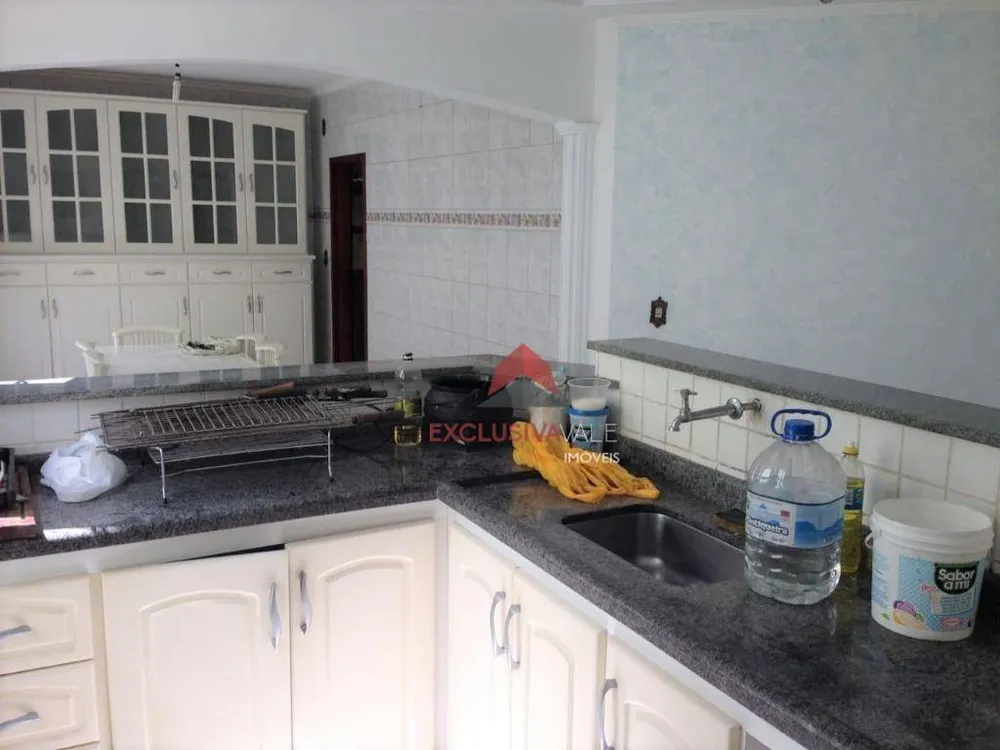 Casa, 4 quartos, 250 m² - Foto 2