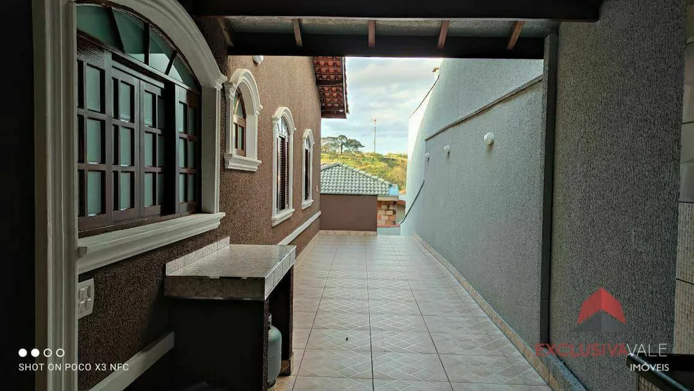 Casa, 3 quartos, 130 m² - Foto 1