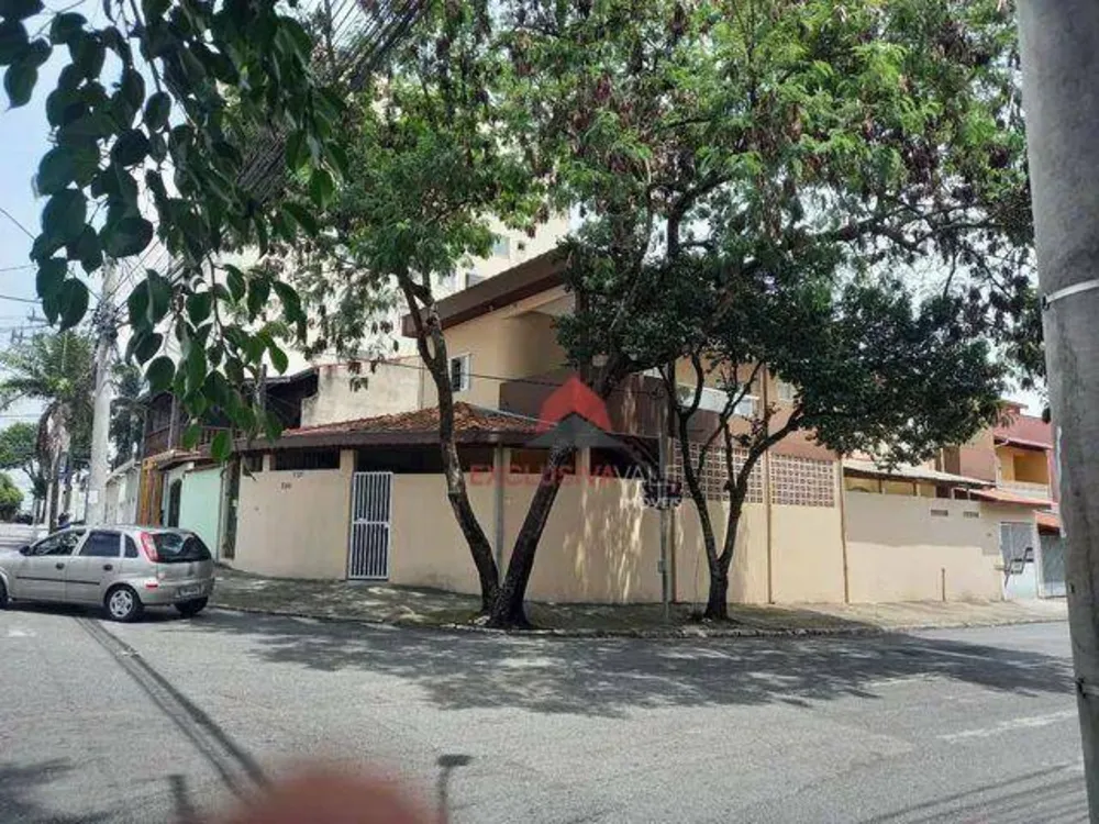 Casa, 3 quartos, 270 m² - Foto 2