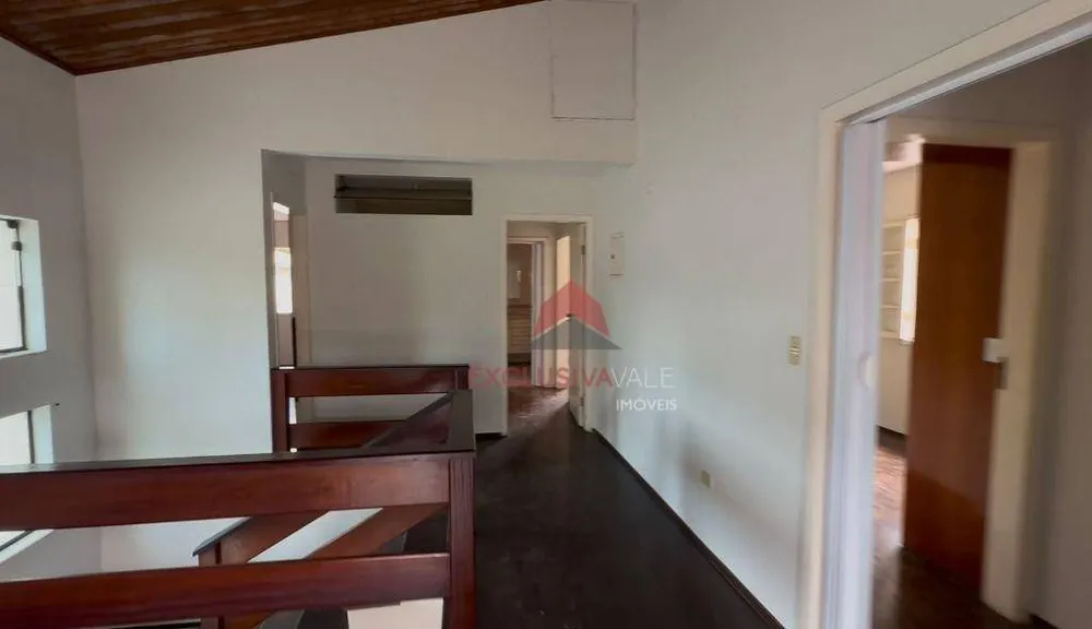 Casa, 5 quartos, 162 m² - Foto 1