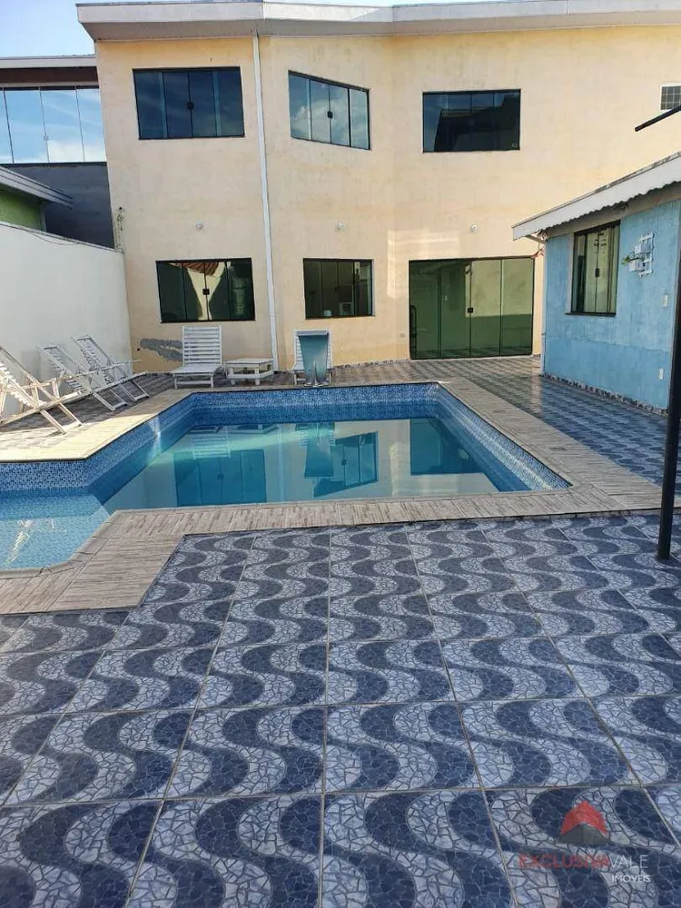 Casa, 5 quartos, 380 m² - Foto 1