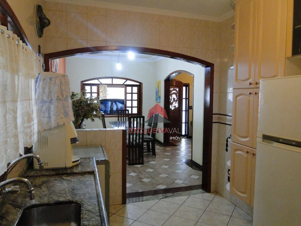 Casa, 3 quartos, 170 m² - Foto 1