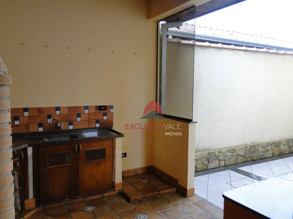 Casa, 3 quartos, 170 m² - Foto 2