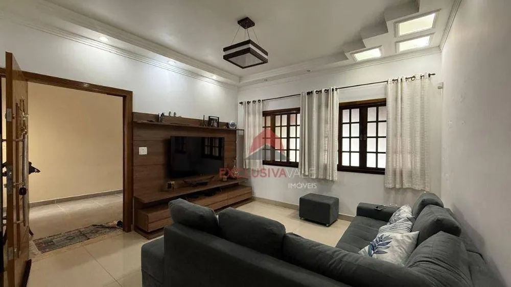 Casa, 5 quartos, 199 m² - Foto 1