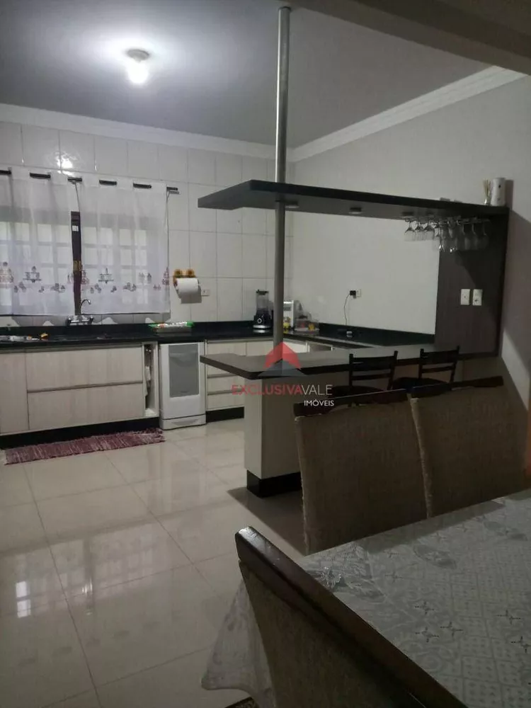 Casa, 4 quartos, 175 m² - Foto 4