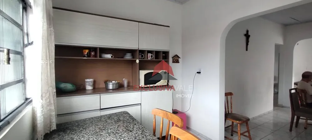 Casa, 3 quartos, 224 m² - Foto 2