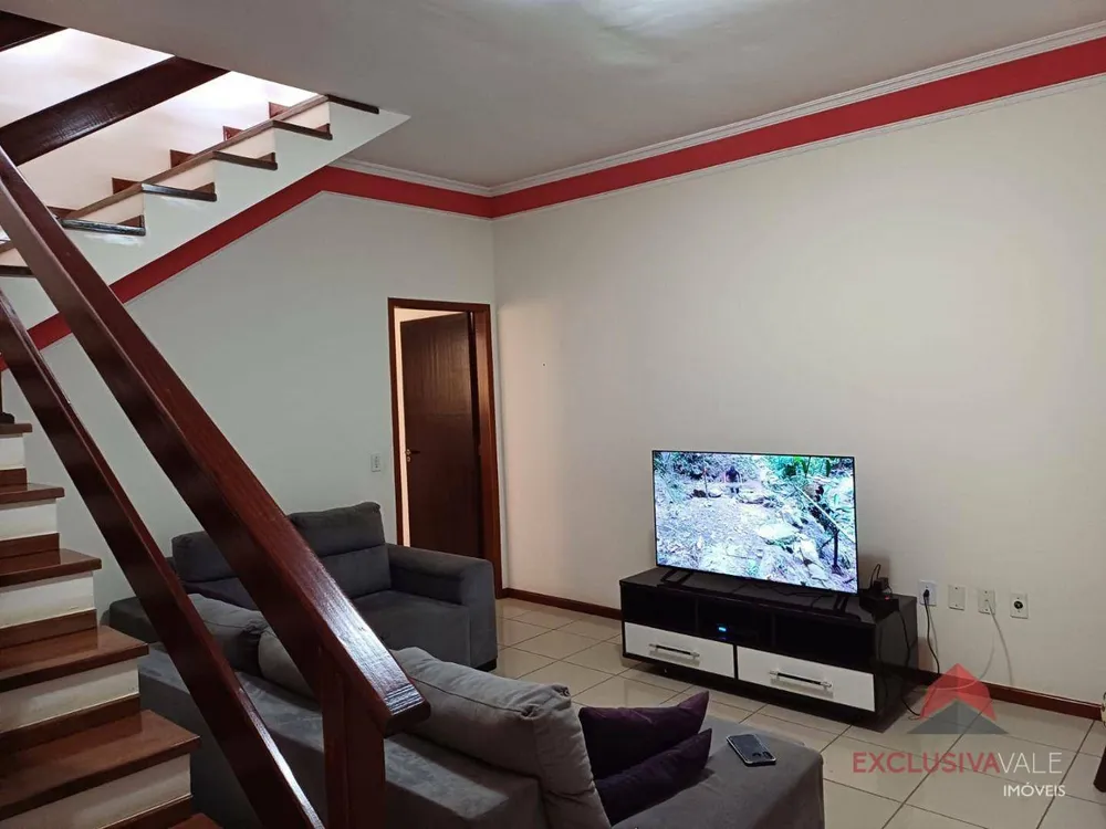 Casa, 3 quartos, 193 m² - Foto 2
