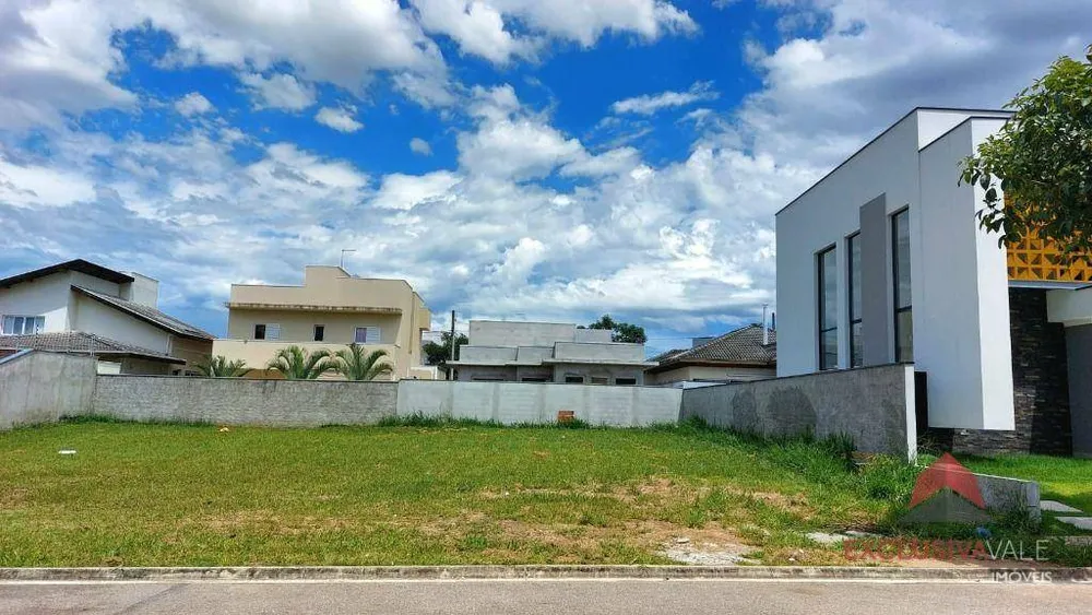 Loteamento e Condomínio, 300 m² - Foto 1