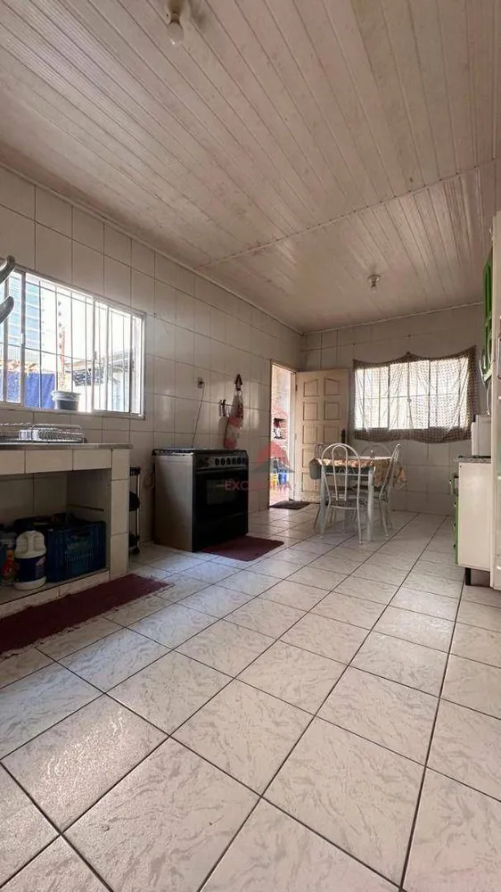 Casa, 4 quartos, 200 m² - Foto 3