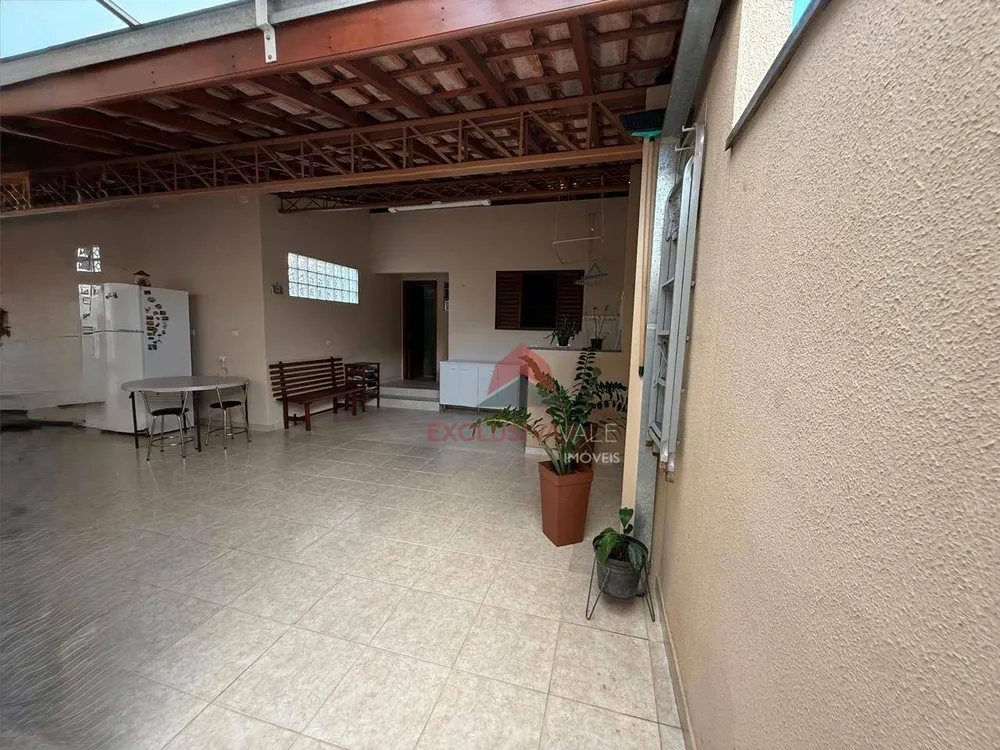 Casa, 5 quartos, 149 m² - Foto 2