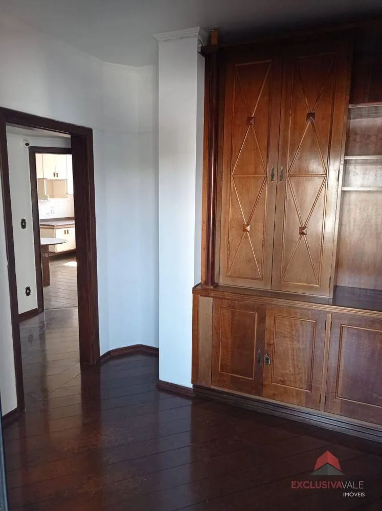 Apartamento, 3 quartos, 180 m² - Foto 2