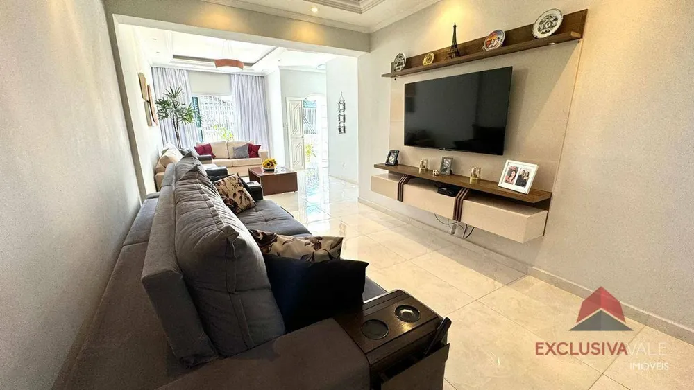 Casa, 5 quartos, 180 m² - Foto 1