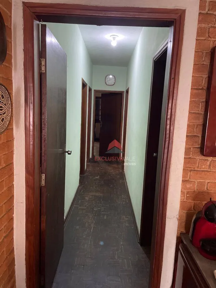 Casa, 6 quartos, 233 m² - Foto 3