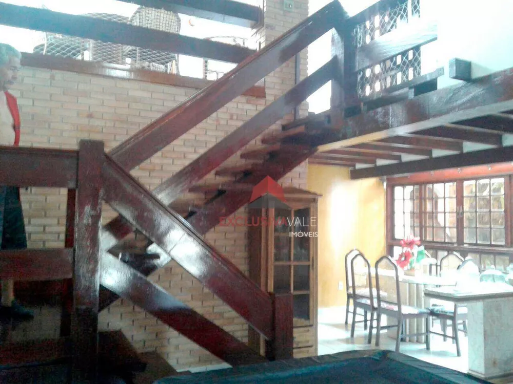 Casa, 4 quartos, 265 m² - Foto 5