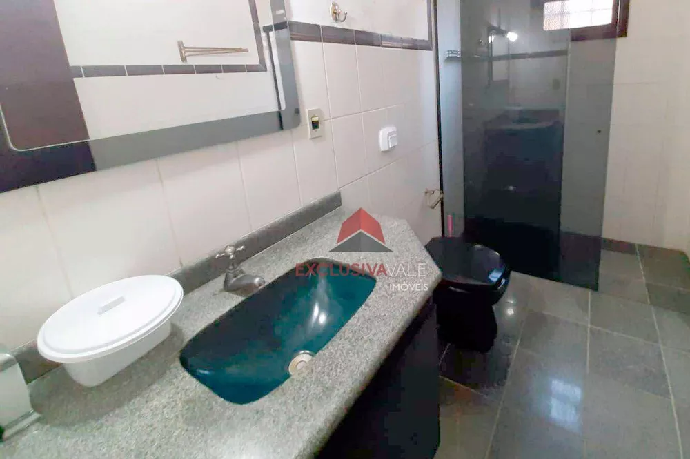 Casa, 4 quartos, 265 m² - Foto 1