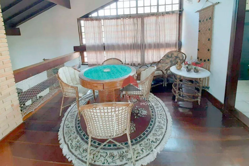 Casa, 4 quartos, 265 m² - Foto 2