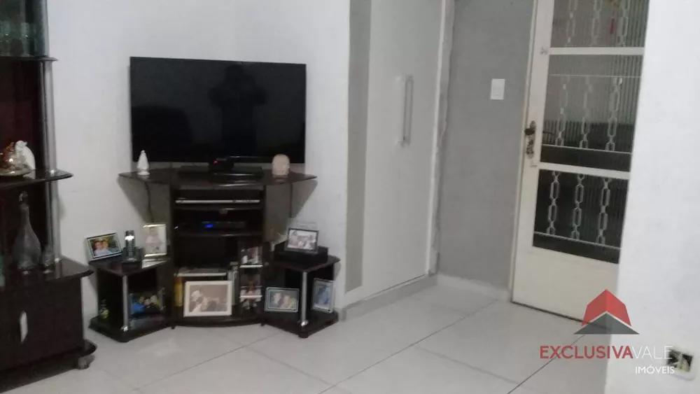 Casa, 5 quartos, 238 m² - Foto 3