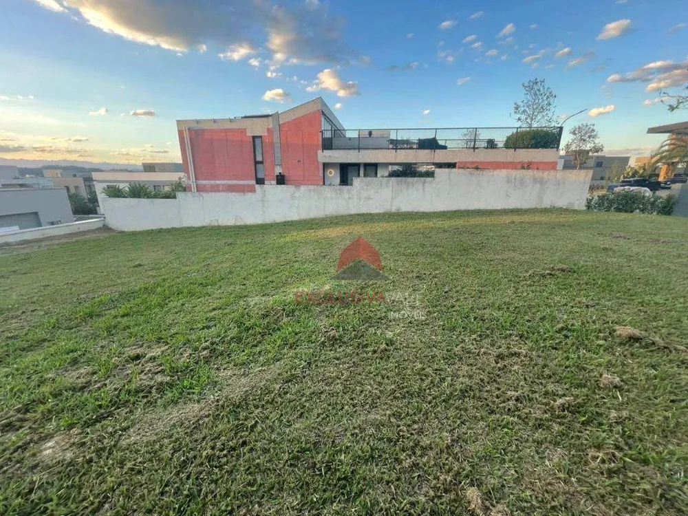 Loteamento e Condomínio, 504 m² - Foto 1