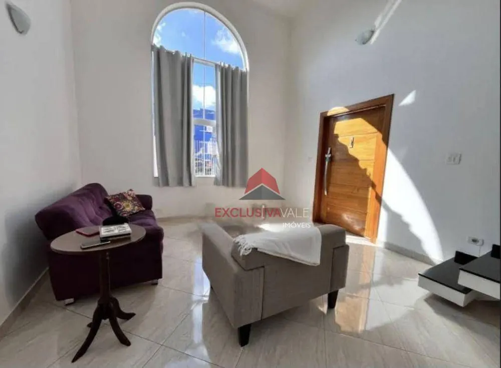 Casa, 3 quartos, 222 m² - Foto 1