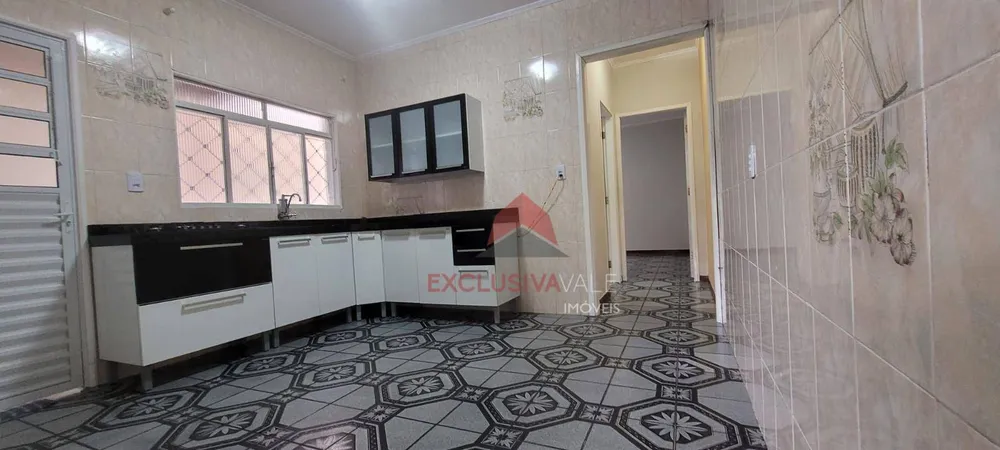 Casa, 4 quartos, 180 m² - Foto 2
