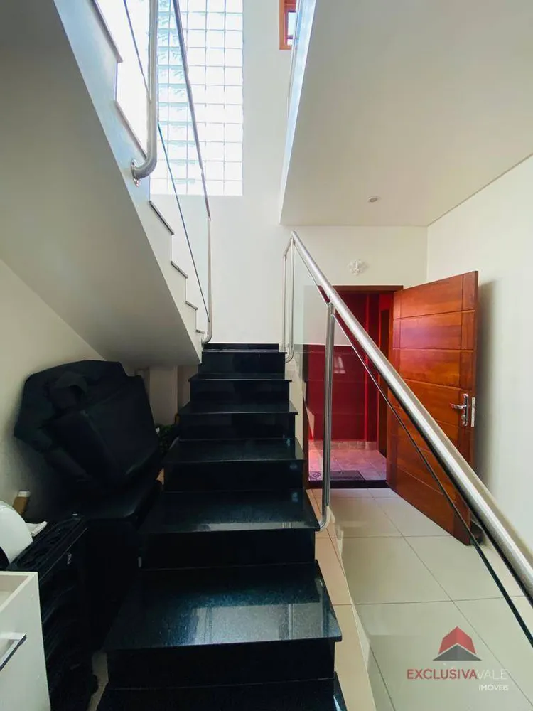 Casa, 3 quartos, 172 m² - Foto 1