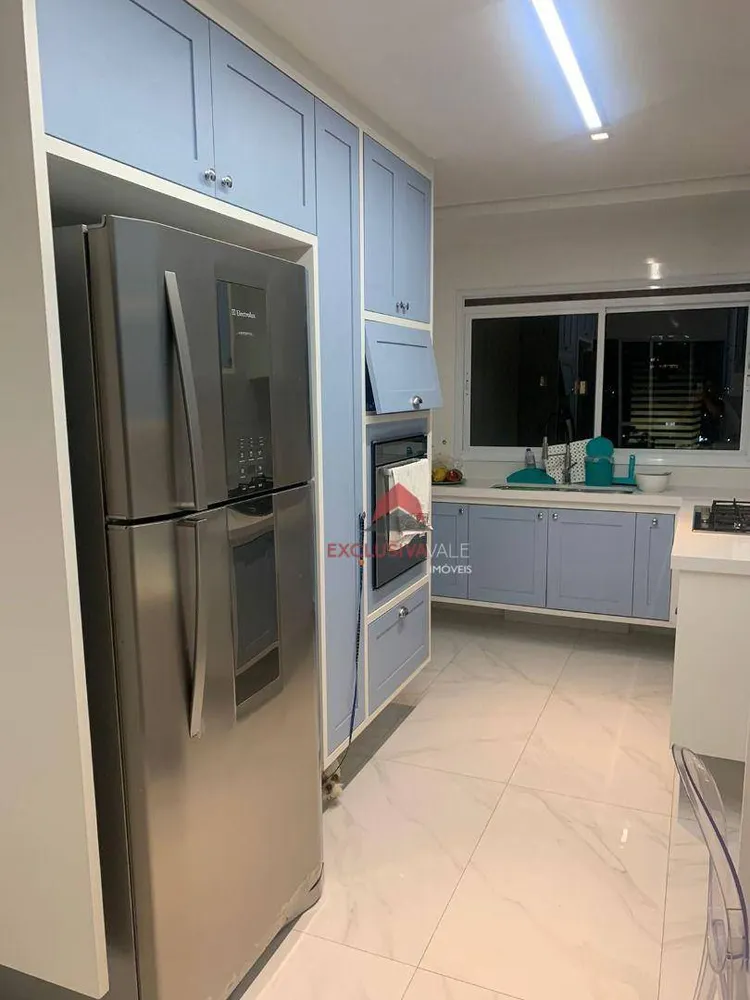 Apartamento, 3 quartos, 190 m² - Foto 1