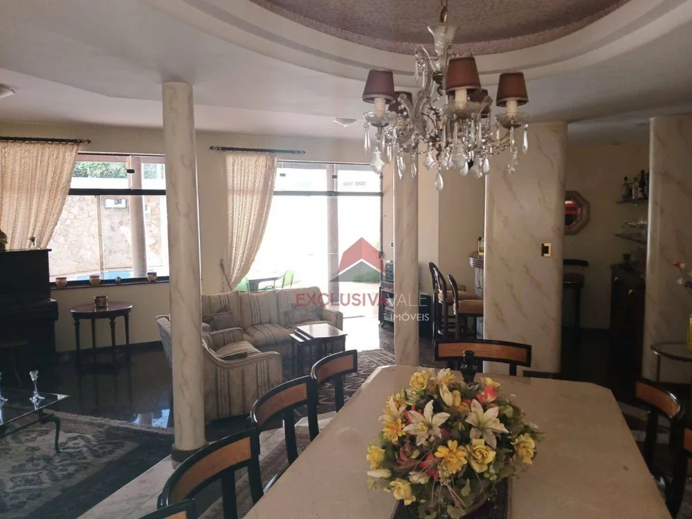 Casa, 4 quartos, 458 m² - Foto 1
