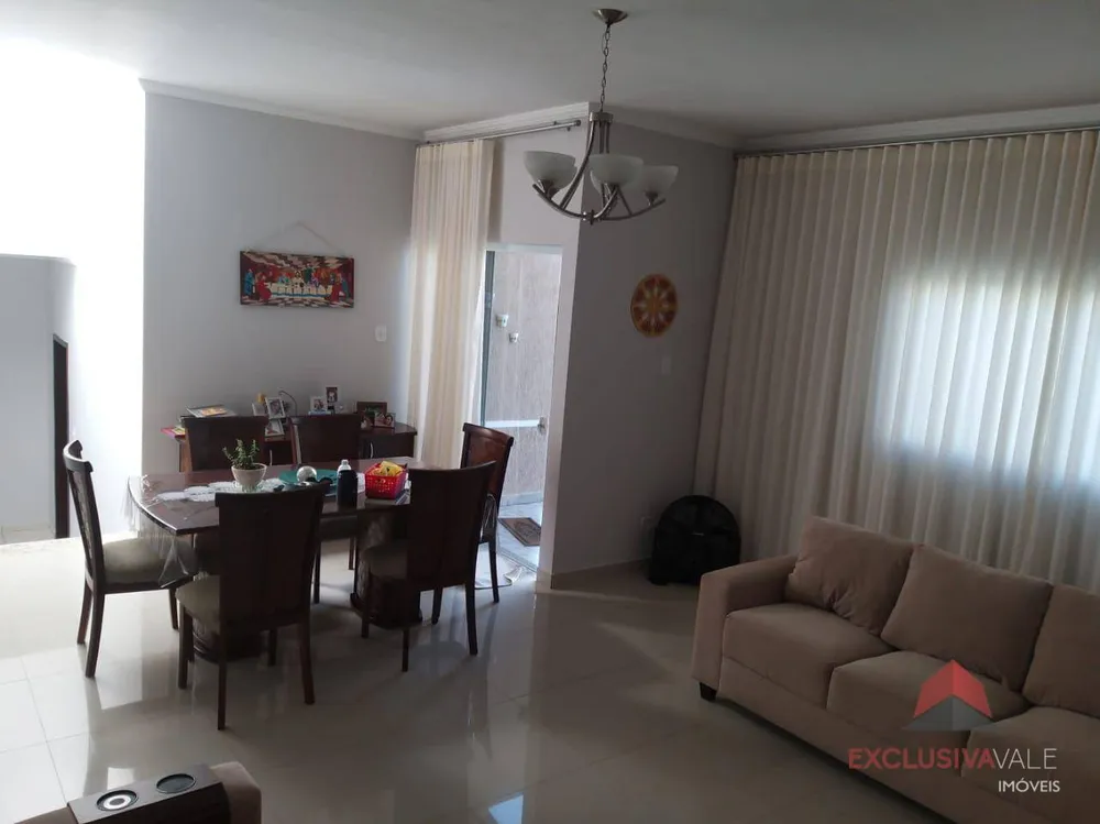Casa, 3 quartos, 174 m² - Foto 1