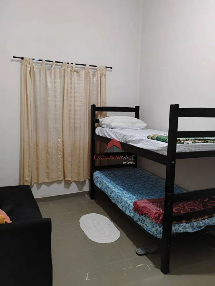 Chácara, 3 quartos, 623 m² - Foto 2