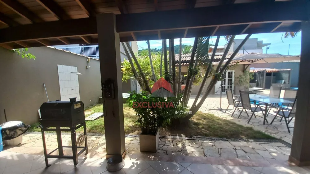 Casa, 5 quartos, 407 m² - Foto 3