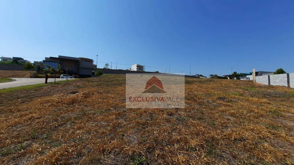 Loteamento e Condomínio, 600 m² - Foto 1