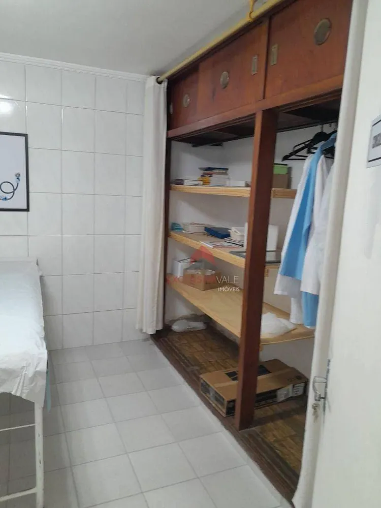 Casa, 4 quartos, 585 m² - Foto 1