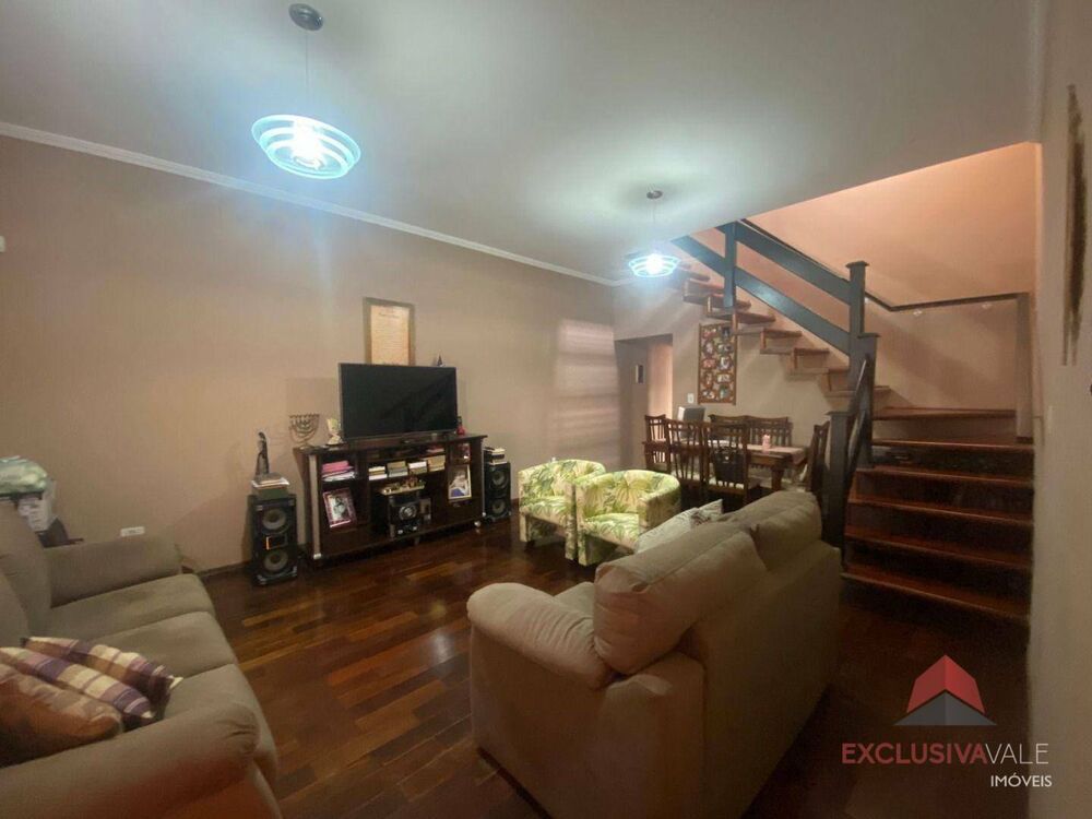 Casa, 3 quartos, 235 m² - Foto 4