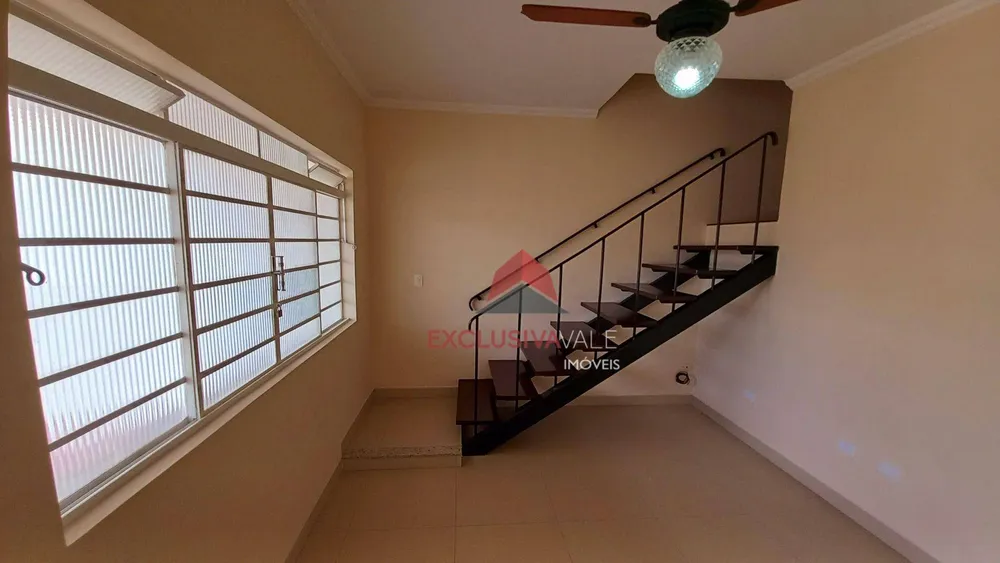 Casa, 5 quartos, 232 m² - Foto 2