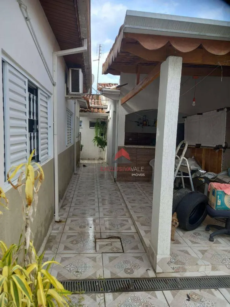 Casa, 3 quartos, 203 m² - Foto 1