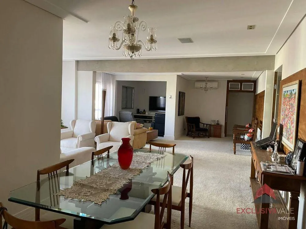 Apartamento, 4 quartos, 210 m² - Foto 1