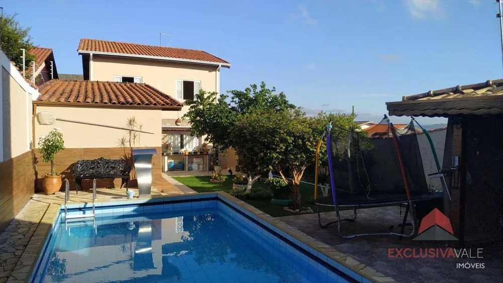 Casa, 3 quartos, 140 m² - Foto 3