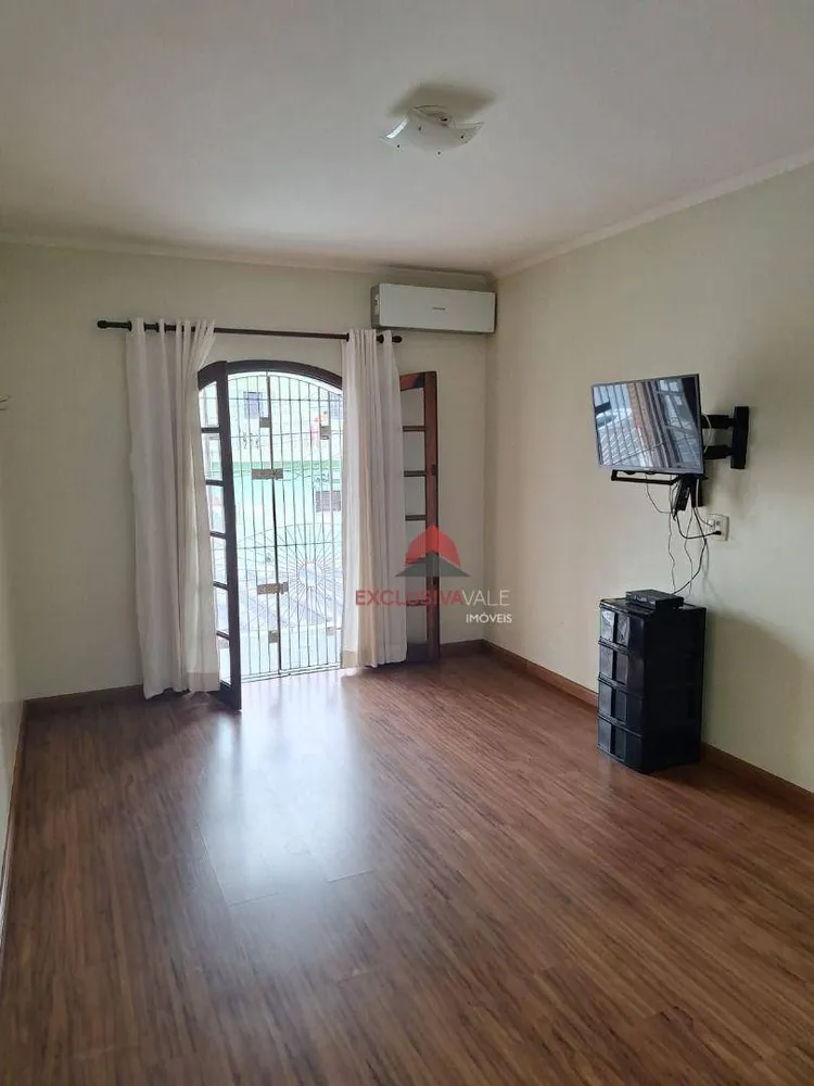 Casa, 4 quartos, 209 m² - Foto 2