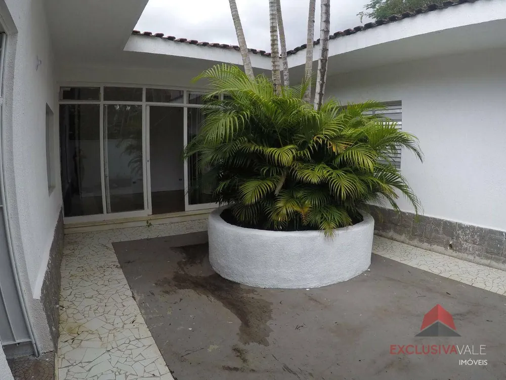 Casa, 4 quartos, 380 m² - Foto 2