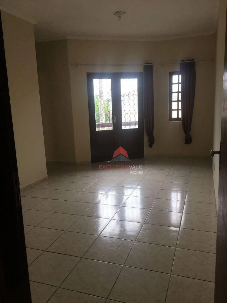 Casa, 3 quartos, 204 m² - Foto 3