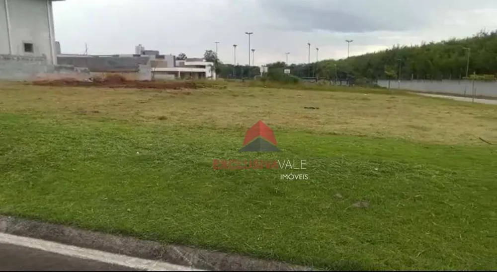 Loteamento e Condomínio, 680 m² - Foto 1