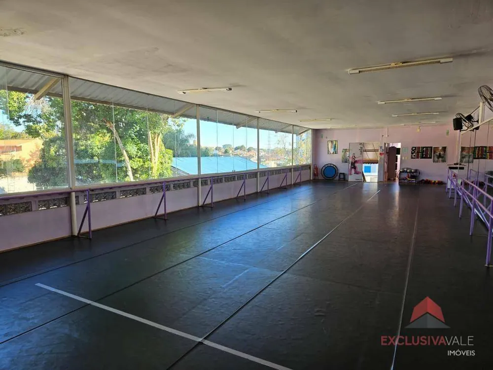 Loja-Salão, 700 m² - Foto 1