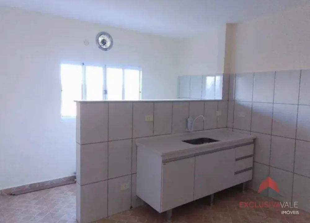 Casa, 6 quartos, 160 m² - Foto 2