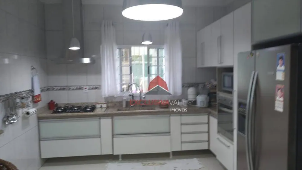 Casa, 5 quartos, 312 m² - Foto 3
