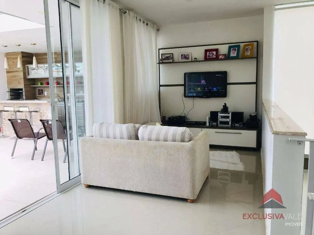 Casa de Condomínio, 4 quartos - Foto 1